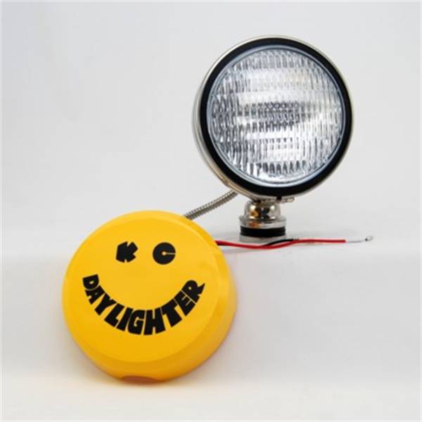 KC HiLites - KC HiLites 1608 Daylighter Flood Light w/Shock Mount Housing