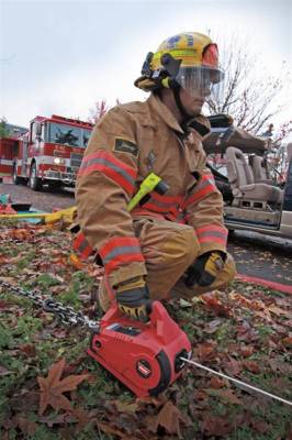 Warn - Warn 885001 PullzAll Hand Held Electric Pulling Tool - Image 2