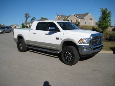 Iron Cross - Iron Cross 52-566-B Wheel to Wheel 3" Tube Step Black Chevy/GMC 1500 Crew Cab Short Bed 2014 - Image 5